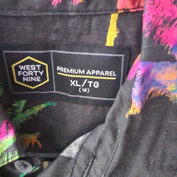 Kids or women's small Hawaiian shirt - Picture 2 of 2